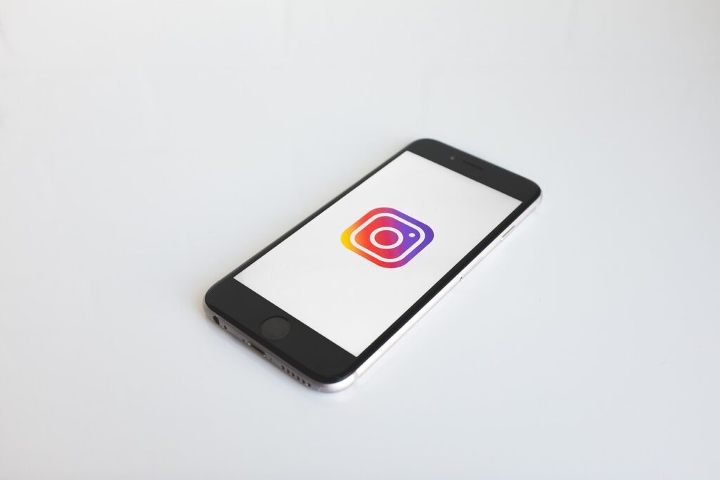 pular linha do Instagram utilizando o espaço invisível